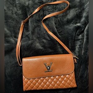 Elegant Brown Leather Shoulder Bag